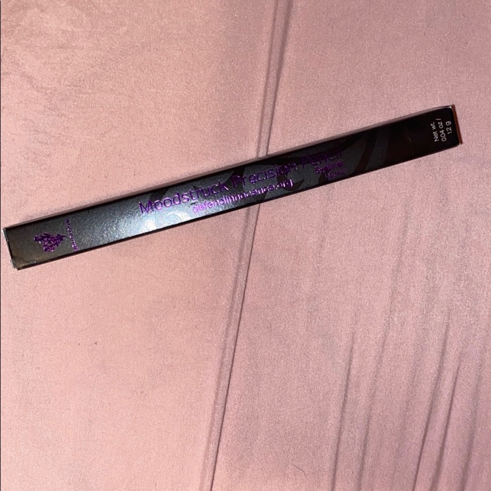 Younique Eye Liner